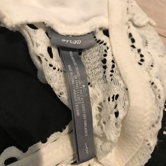 Lace Halter Bras 2-pc White & Black Size Junior Large Aerie Brand - Picture 7 of 8